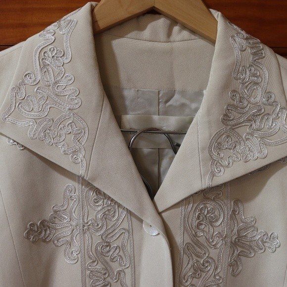 Dana Buchman 100% Silk Cream Ribbon Embroidered Skirt Suit 12/14 - Picture 2 of 16